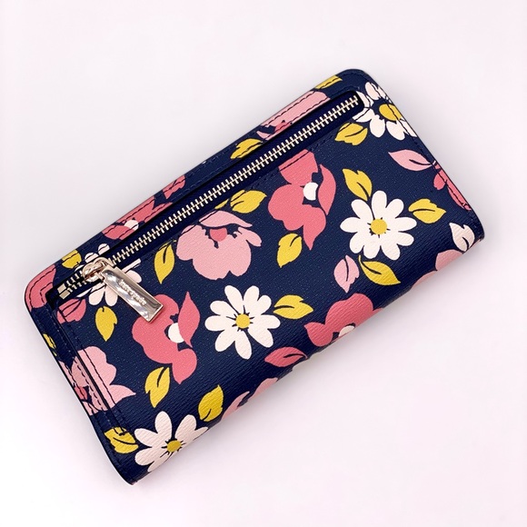 Kate Spade Darcy Road Trip Floral Small Bucket and Wallet Set - Picture 11 of 15